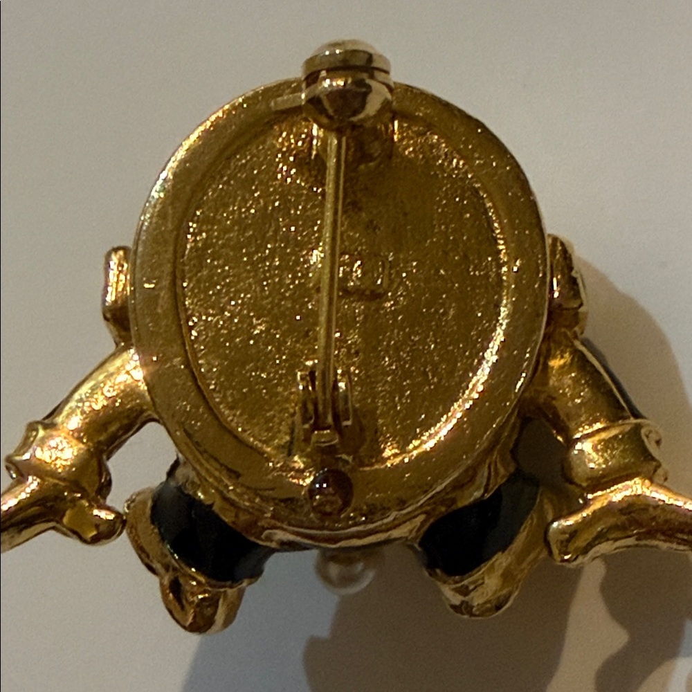Humpty Dumpty Brooch Pin - Picture 4 of 4